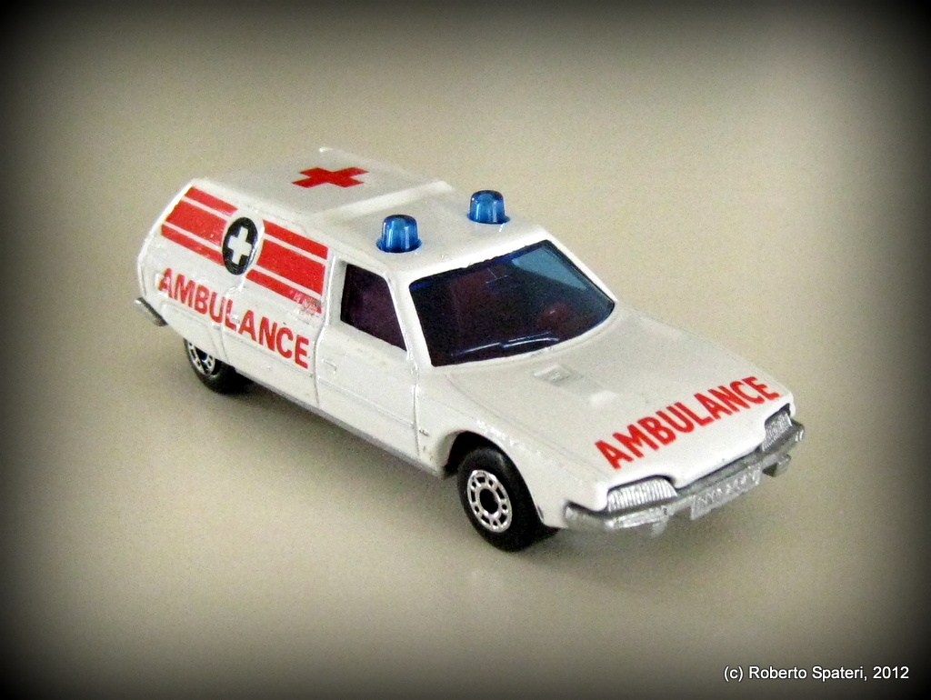 Matchbox Citroen CX Ambulance (n.MB-12 (1979))